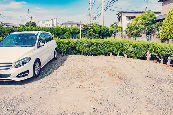 無料駐車場完備